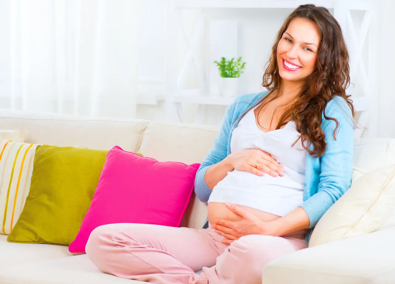 /img/27578-bright-smile-post-pregnancy.webp