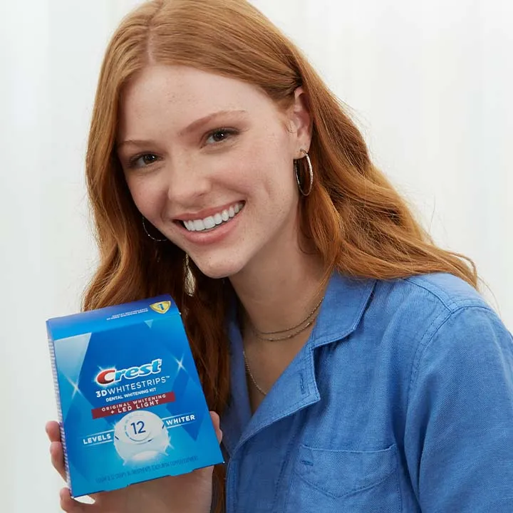 27643 whitening strips application image4