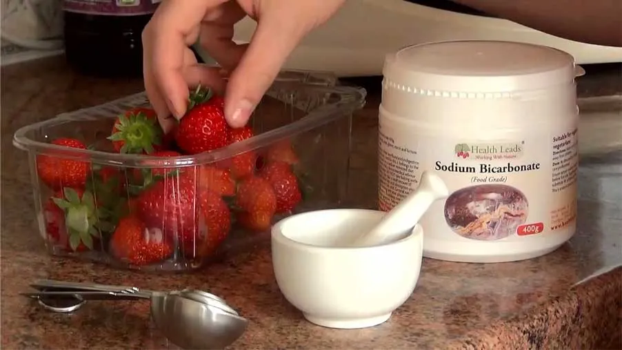 27775 strawberries for teeth whitening