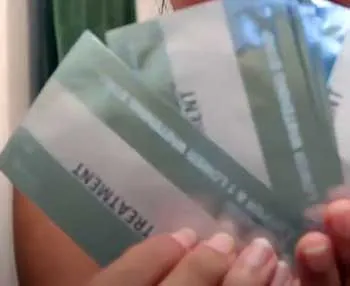 27796 cvs classic whitening strips comparison